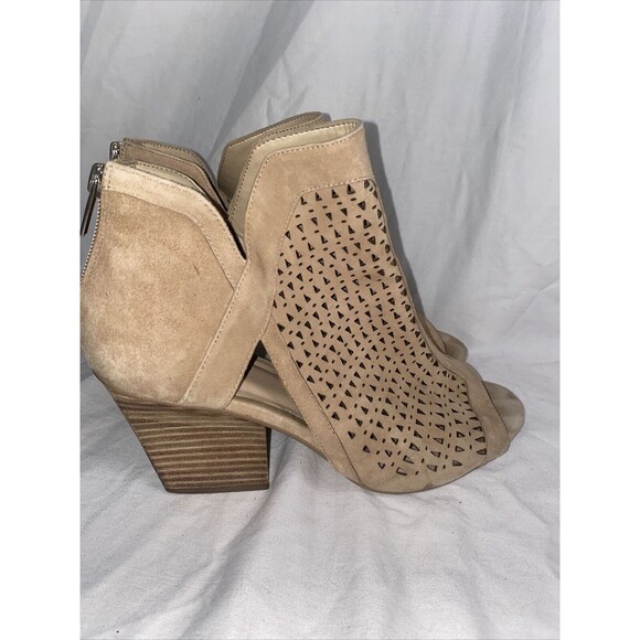 Vince Camuto Cachinta Ankle Boots Booties Shoes open 10 Gray Suede Heel - Picture 1 of 10